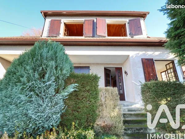 Maison 6 pièces 147 m² 