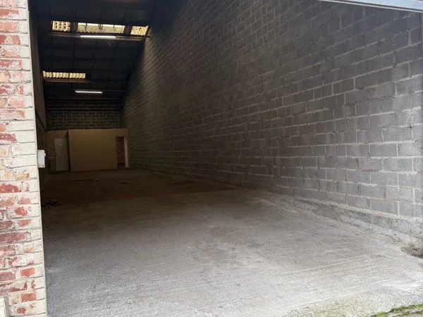 Entrepôt Hangar à louer 125m2 