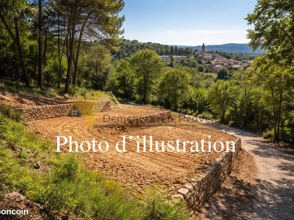 Terrain 180 m² 