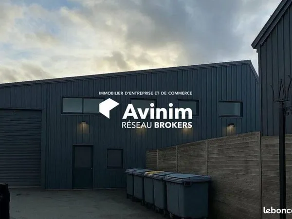 Local commercial 870 m² 