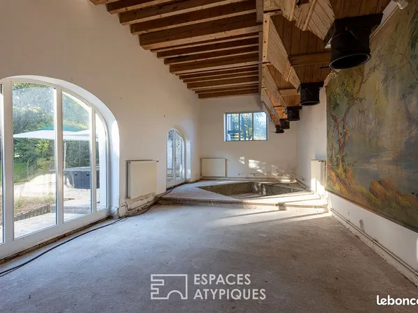 Propriété 12 pièces 392 m² 