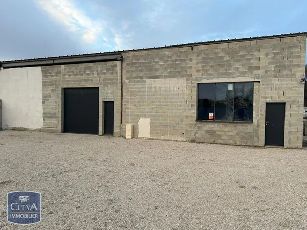 Location / Local commercial - 105 m² 