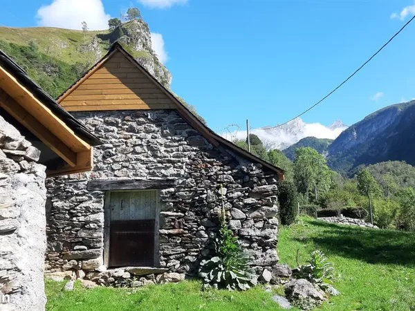 Maison 2 pièces 175 m² 