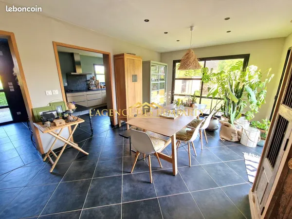 Maison 6 pièces 165 m² 