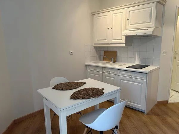Studio 1 pièce 23 m² 