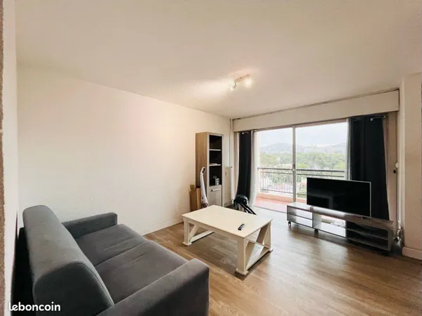 Grand studio de 38m2 