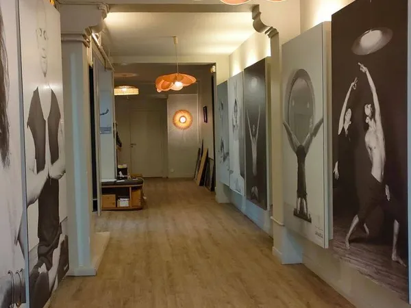 Boutique 1 pièce 321 m² 