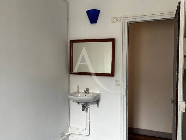 Appartement 1 pièce 6 m² 