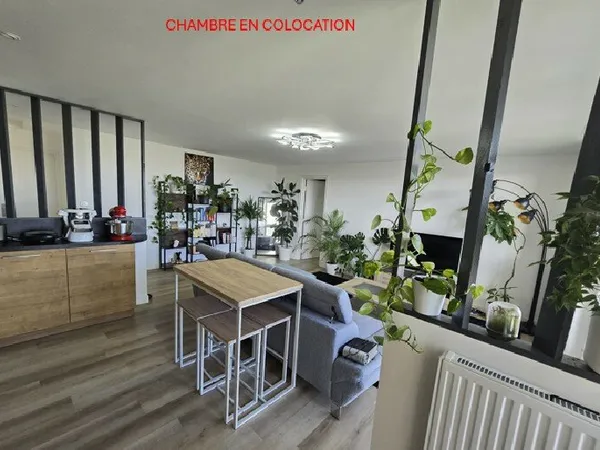 Chambre en colocation - 10ème étage - 9,52 m2 - Meublé 