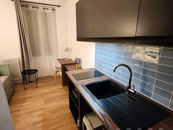 Studio 1 pièce 18 m² 