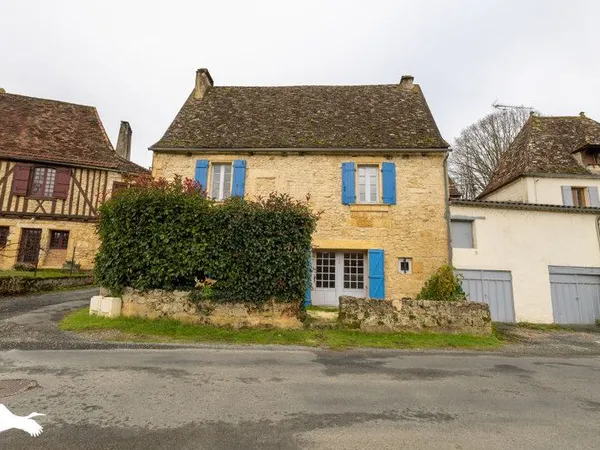 Maison en pierre de 5 pièces principales 