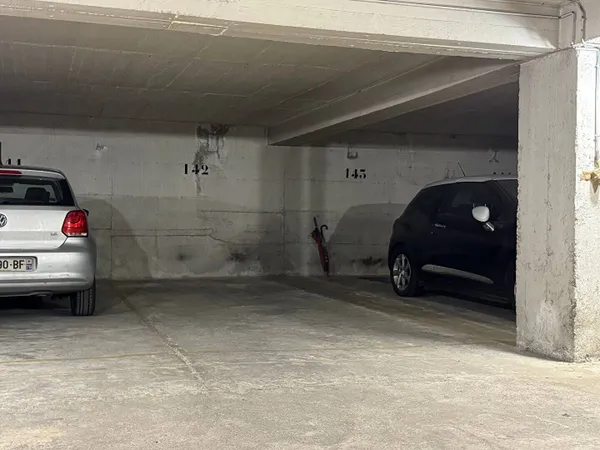 Parking 17 m² 