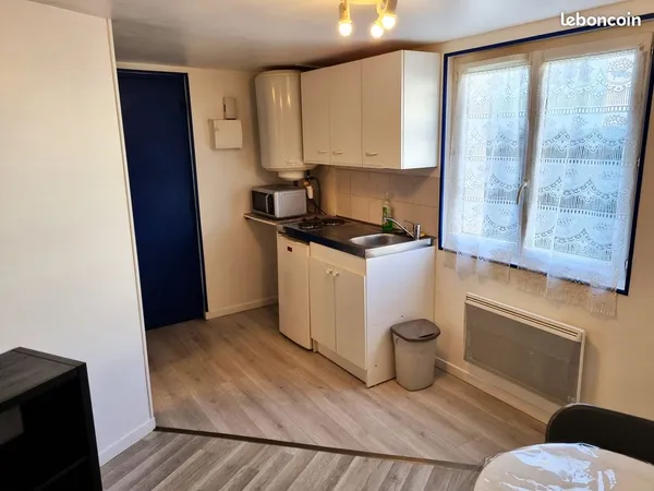 Location joli studio T1 meublé avec internet haut débit 