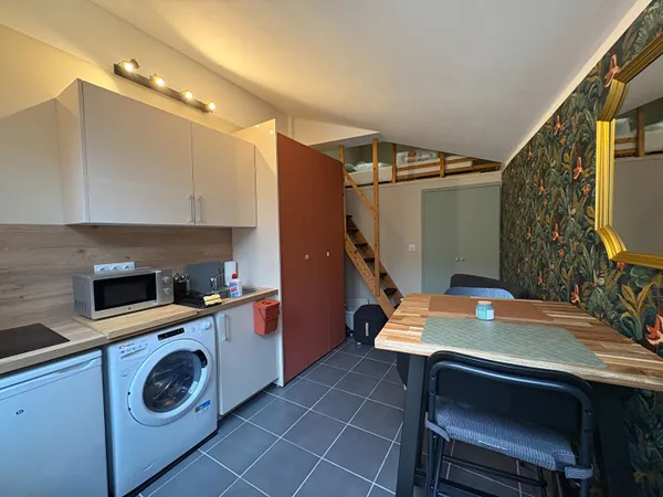 Studio 1 pièce 12 m² 