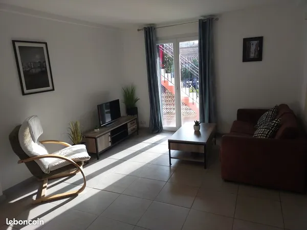 Appartement meublé 2 pièces avec terrasse 