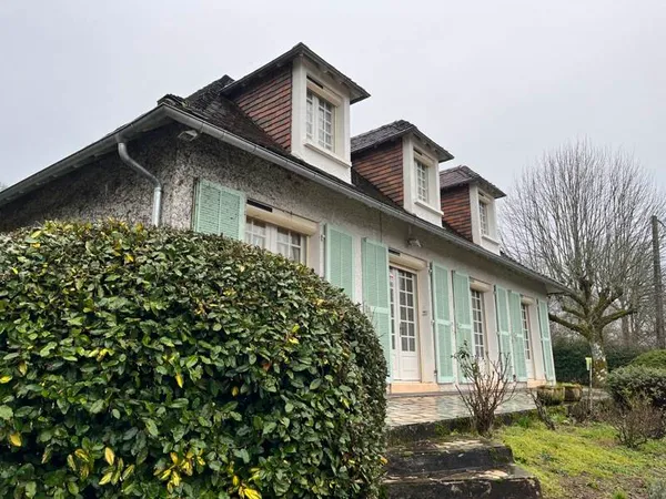 Pavillon 6 pièces 150 m² 