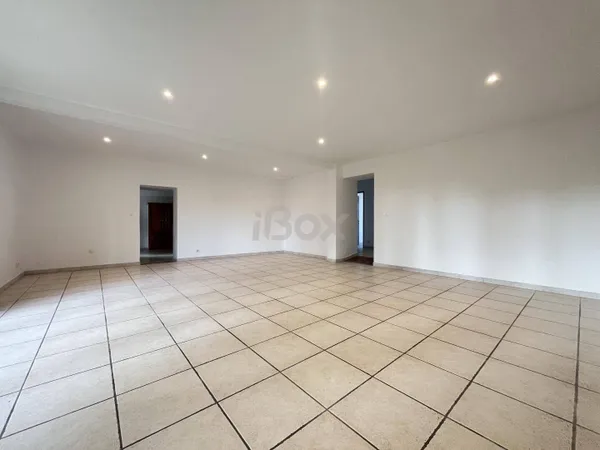Appartement 3 pièces 112 m² 