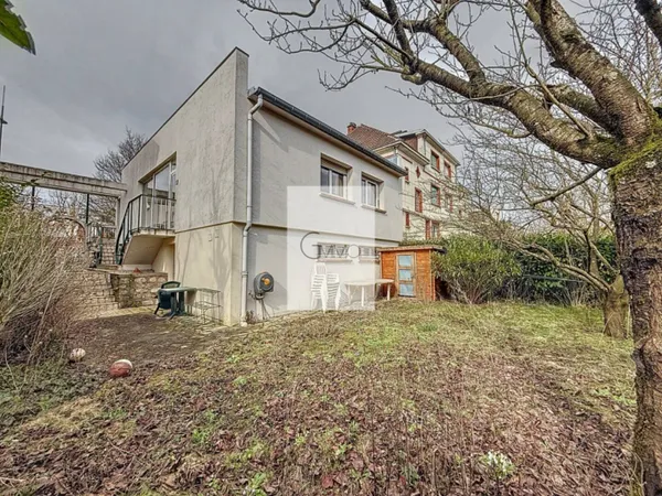 Maison 6 pièces 106 m² 