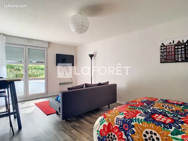 Studio 1 pièce 32 m² 