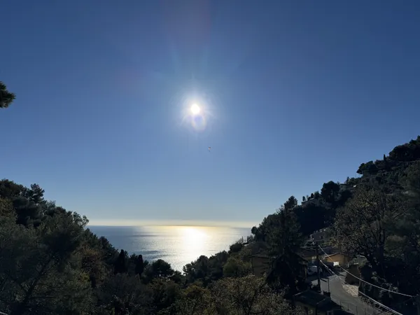 UNE NOUVELLE VIE AUX PORTES DE MONACO 