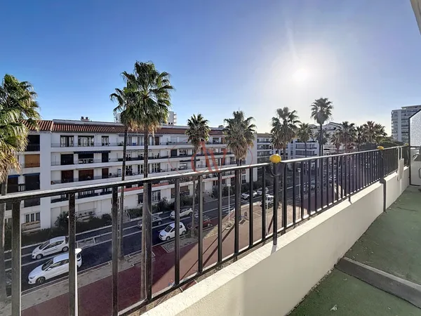 Perpignan Quartier Moulin à Vent Appartement traversant 