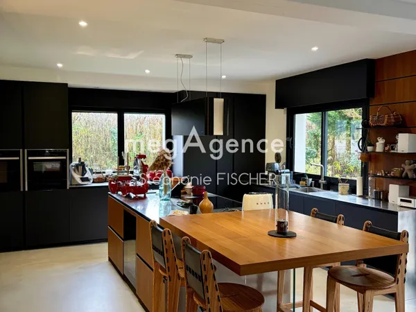 Maison 8 pièces de 265 m2 à Ecames (commune de Condette ) 
