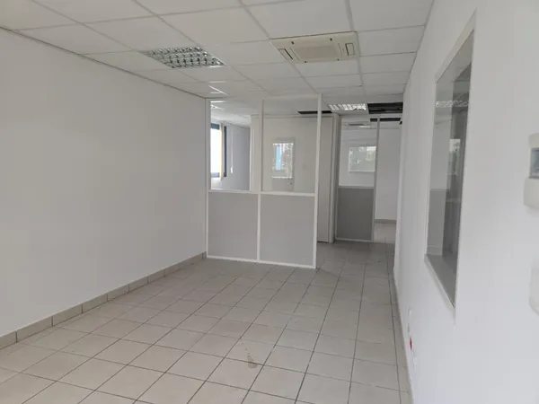 TAMPON CENTRE-VILLE - BUREAUX ACCESSIBITE PMR 