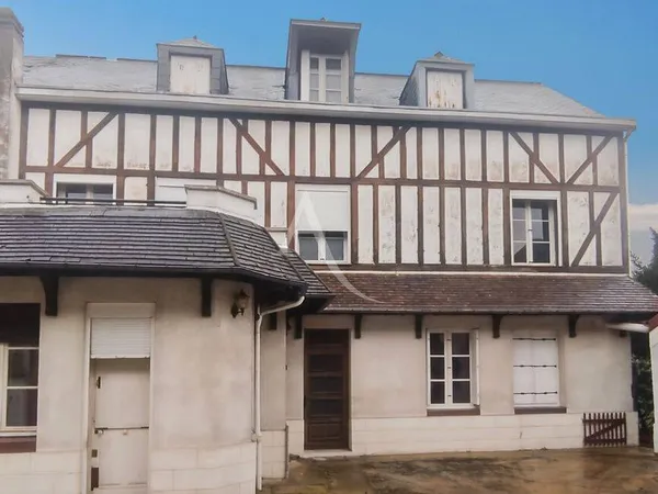 Maison 9 pièces 176 m² 