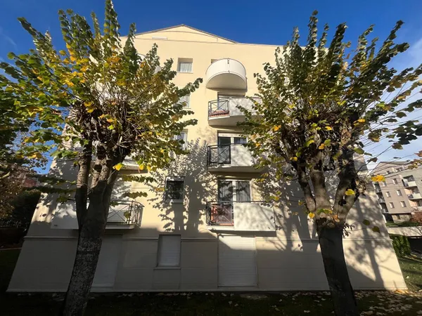 Appartement 4 pièces 81 m² 