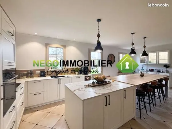 Maison 6 pièces 160 m² 