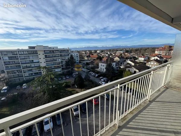 Studio 1 pièce 25 m² 