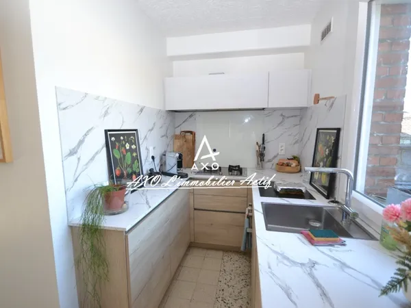 Maison de ville de 60 m² de SH et de 3 Pièces 