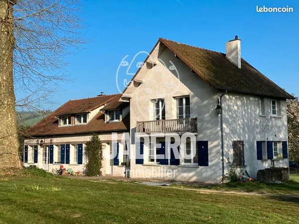 Maison 8 pièces 258 m² 