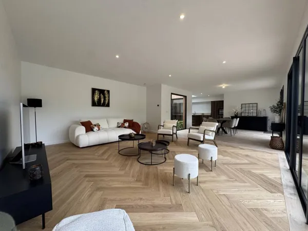 Maison 6 pièces 200 m² 