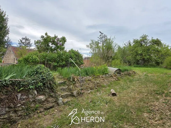 Terrain constructible 1022 m² 