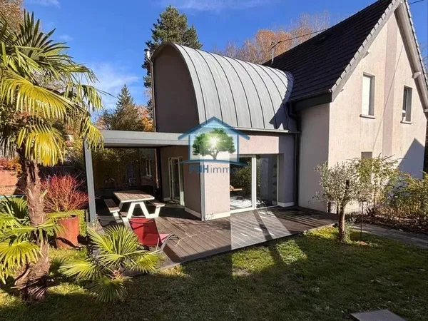 Propriété 7 pièces 165 m² 