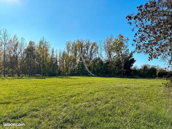 Terrain 1180 m² LE PERRIER 
