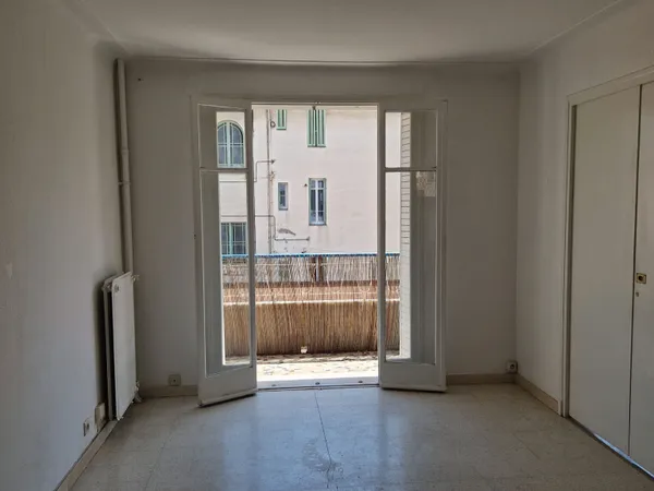 3 PIECES CANNES CENTRE 