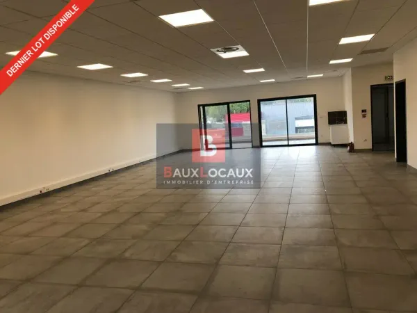MIXTE ACTIVITES-BUREAUX A LOUER 