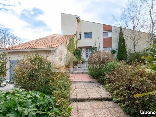 Maison 5 pièces 171 m² 