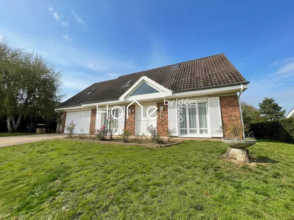 Combles aménagés 7 pièces 200 m² 