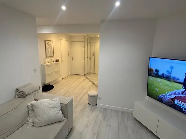 Appartement à louer meublé 2 pièces - courbevoie - 1 300 