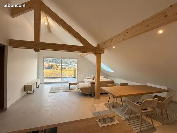 Appartement meublé T4/T5 Morteau - avec vue sur tout le val de Morteau 