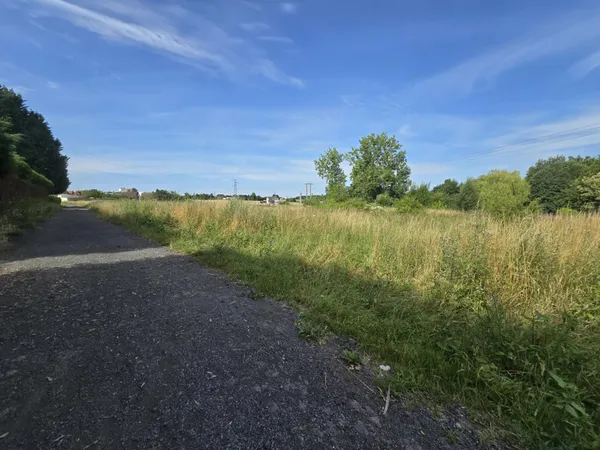 Terrain plat de 4 804 m2 à Auchel 