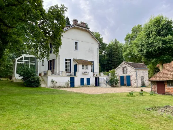 Proche Rambouillet - Vends maison avec dépendances 265m² dans parc arboré 