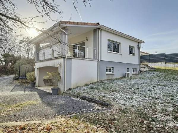 Maison de plain-pied 5 pièces 110 m² 