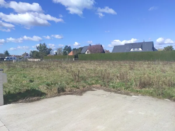Terrain 561 m² 