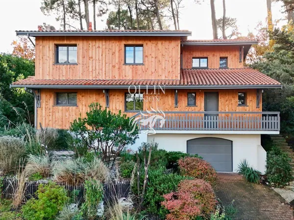 Villa 6 pièces 190 m² 