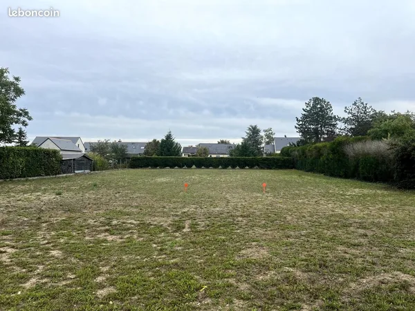 Terrain 1076 m² CIGOGNE 