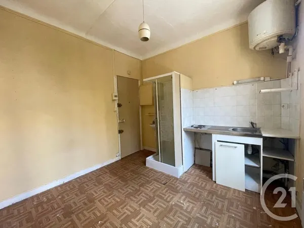 Appartement 1 pièce 11 m² 